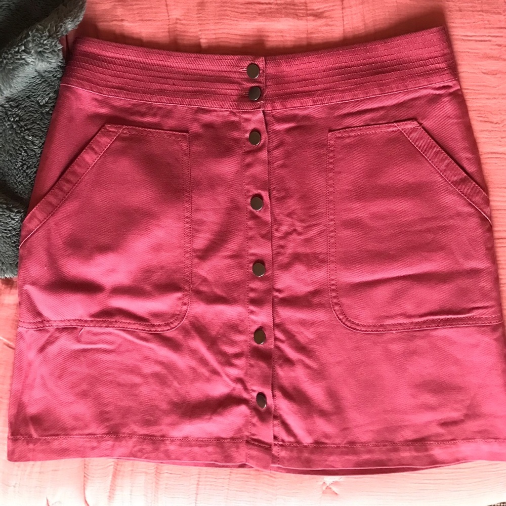 Banana Factory Button Front Skirt
